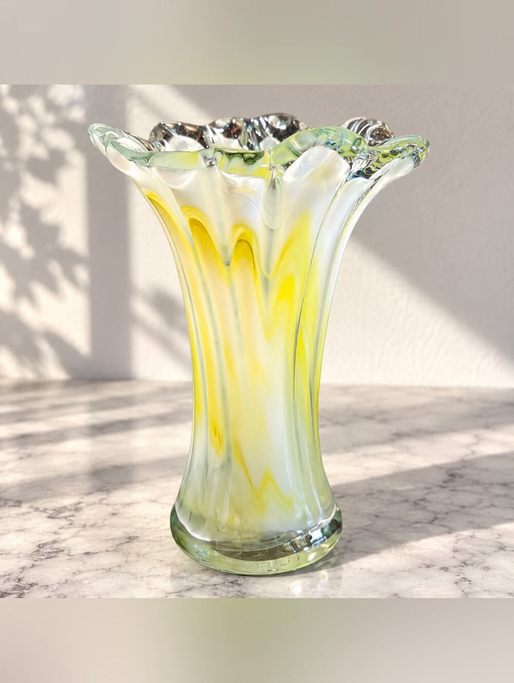 Vintage Murano Style Pulled Feather Art Glass Vase Yellow White Ruffled 7"